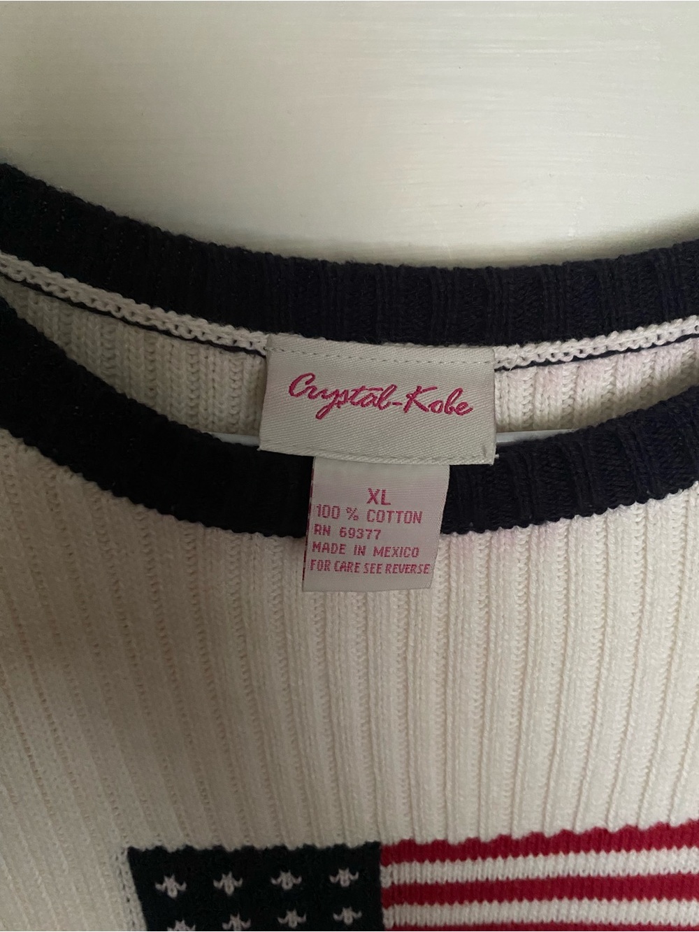 Cream Ribbed Sleeveless Knit Tank with Flag Motif - Picture 2 of 8